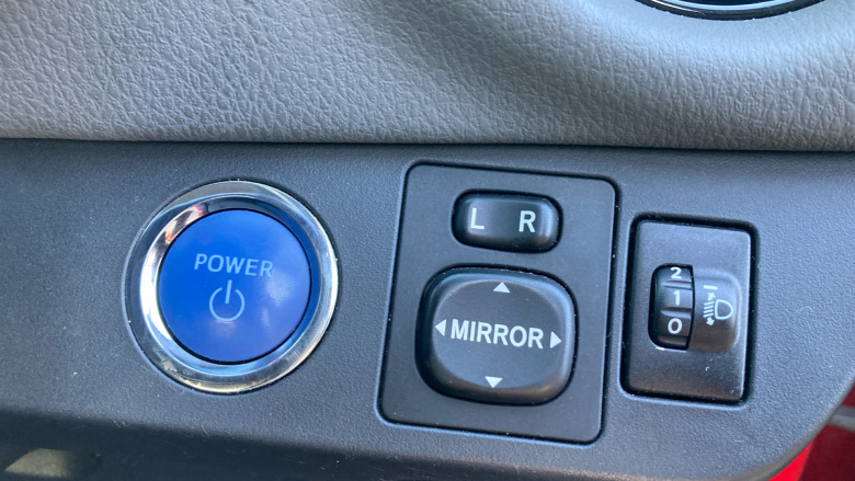 Toyota Yaris 1.5 Hybrid Icon Tech 5dr CVT Hybrid Hatchback